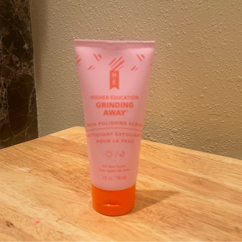Higher Education Skincare Grinding Away Skin Polishing Scrub Full Size NWT